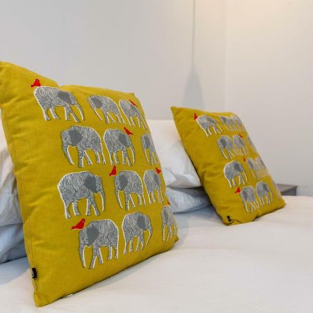 Dale House - Vivre Retreats Apartment บอร์นมัธ ภายนอก รูปภาพ