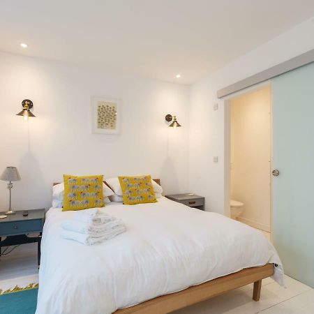 Dale House - Vivre Retreats Apartment บอร์นมัธ ภายนอก รูปภาพ