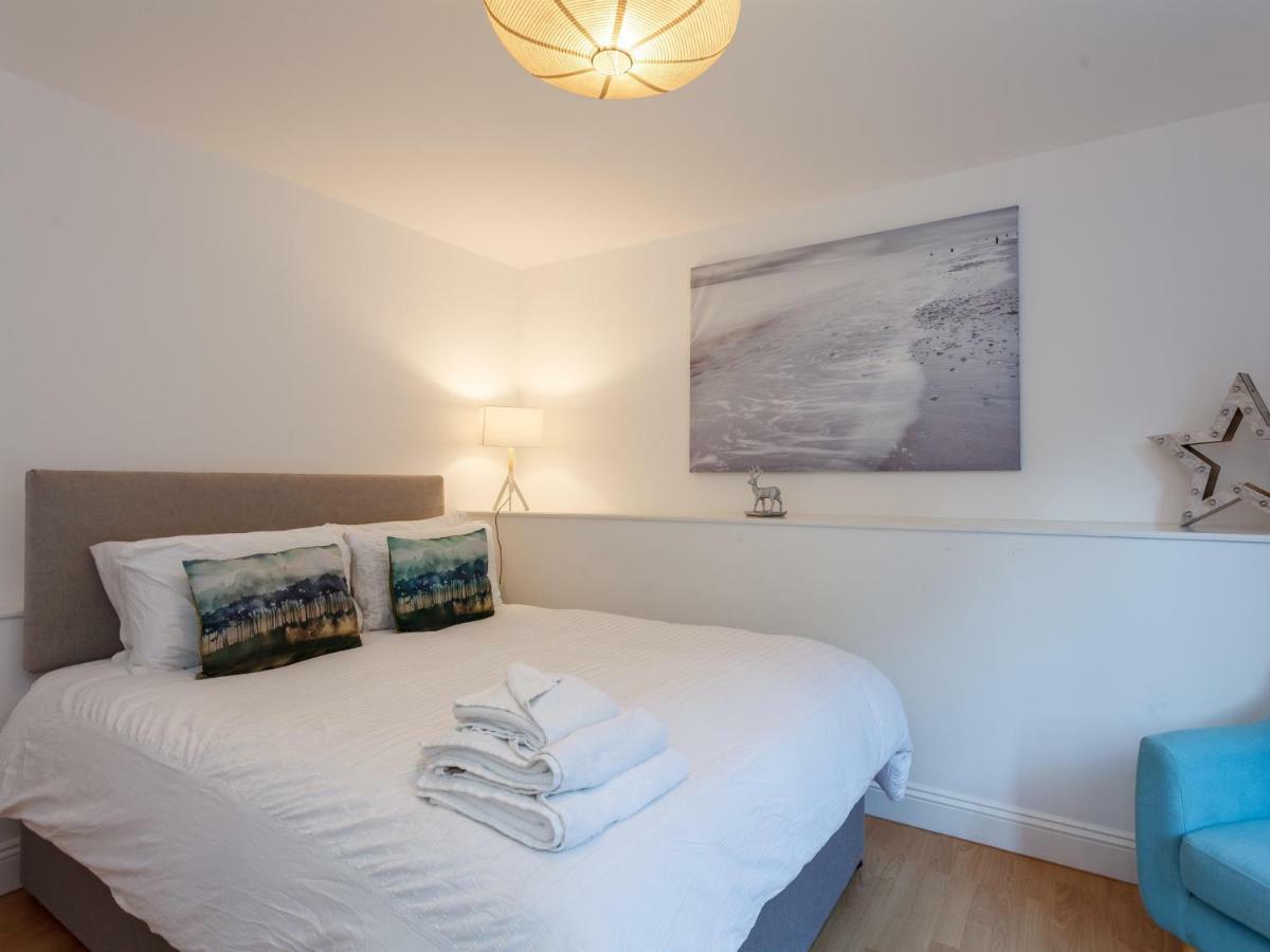 Dale House - Vivre Retreats Apartment บอร์นมัธ ภายนอก รูปภาพ