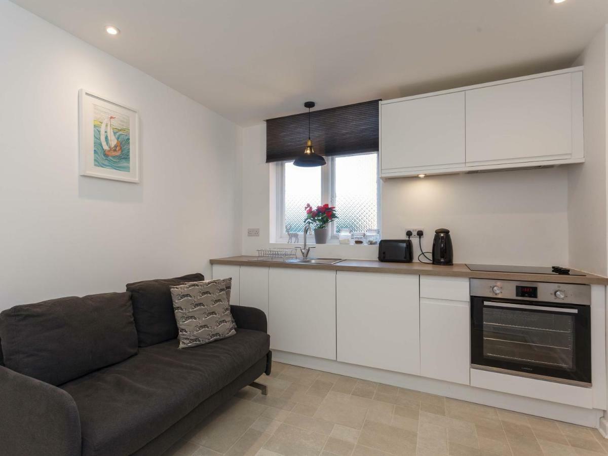 Dale House - Vivre Retreats Apartment บอร์นมัธ ภายนอก รูปภาพ